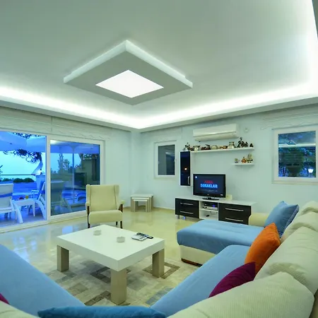 Korunakli Zara Villa *